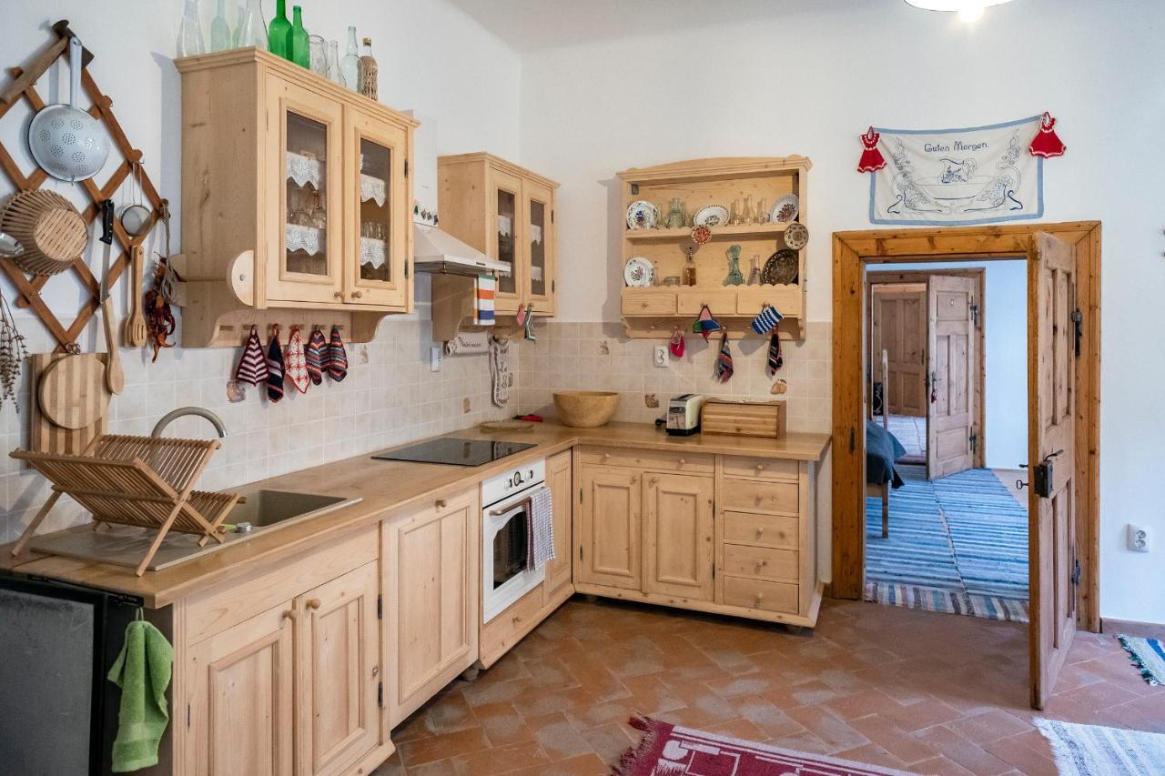 Villa Rihuini Eco Wine House Transylvania Richisu ภายนอก รูปภาพ