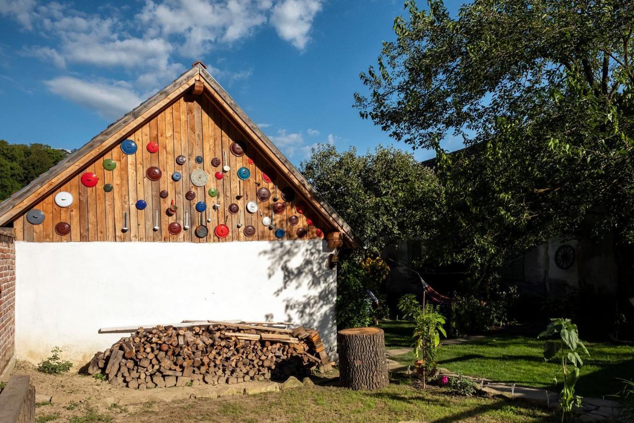 Villa Rihuini Eco Wine House Transylvania Richisu ภายนอก รูปภาพ