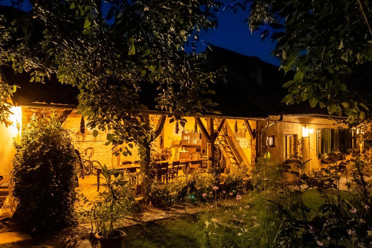 Villa Rihuini Eco Wine House Transylvania Richisu ภายนอก รูปภาพ